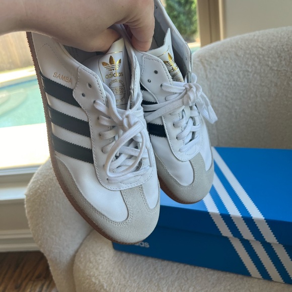 In box/Like NEW! Adidas Samba Decon Shoes - Picture 8 of 11